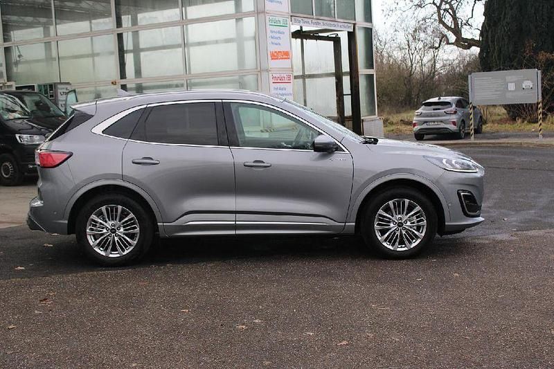 Gebraucht Ford Kuga Vignale 224 PS (164 kW) 2024 Silber SUV