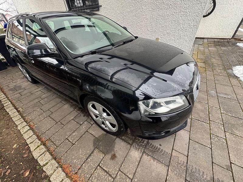 Gebraucht Audi A3 Ambiente 160 PS (117 kW) 2009 Grau Limousine