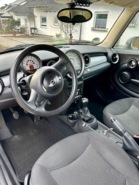 Gebraucht Mini ONE 98 PS (72 kW) 2012 Weiß Kleinwagen