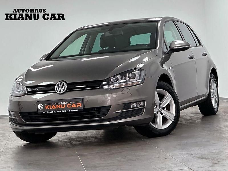 Grau Gebraucht 2015 VW Golf VII S Limousine | 9.980 € (Superpreis) - Bild 1/4