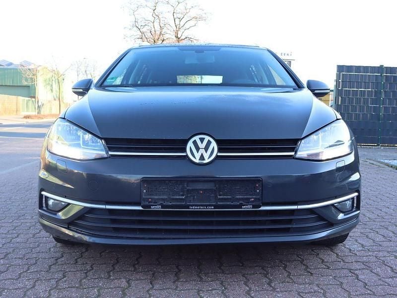 Grau Gebraucht 2019 VW Golf VII Join Kombi | 9.900 € (Guter Preis) - Bild 1/4