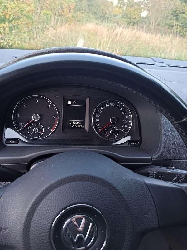 Gebraucht VW Caddy 102 PS (75 kW) 2011 Schwarz Van / Kleinbus