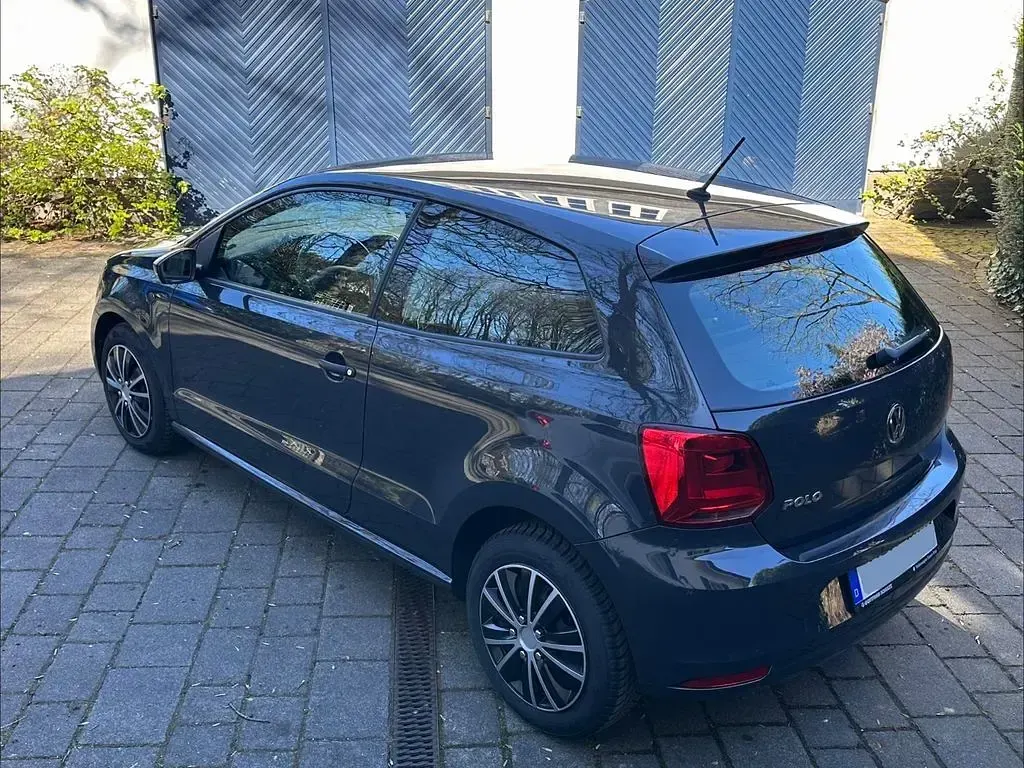 Gebraucht VW Polo Trendline 60 PS (44 kW) 2017 Grau Kleinwagen