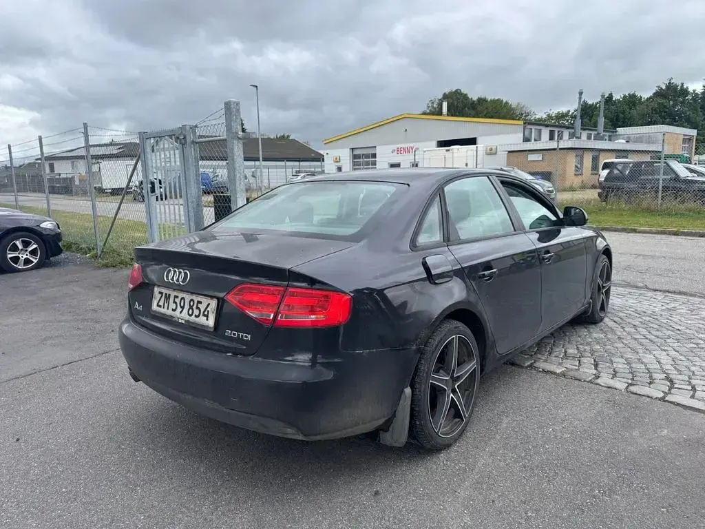 Gebraucht Audi A4 Ambiente 143 PS (105 kW) 2008 Schwarz Limousine