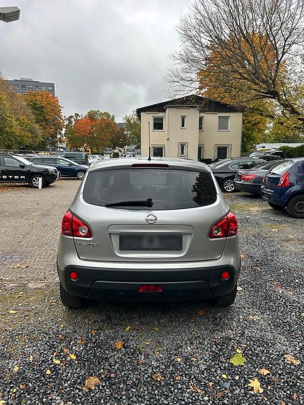 Silber Gebraucht 2007 Nissan Qashqai SUV | 4.670 € (Guter Preis) - Bild 1/4