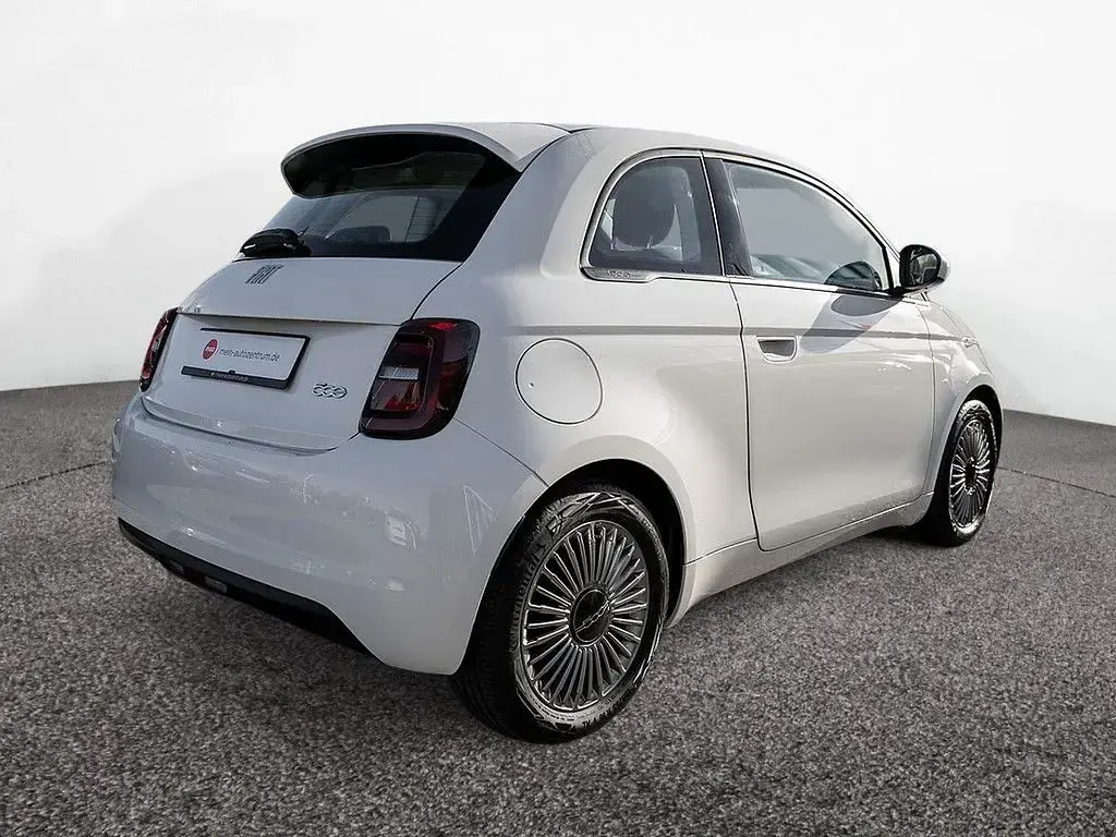 Gebraucht Fiat 500e 86 kW (118 PS) 2023 Weiß Limousine