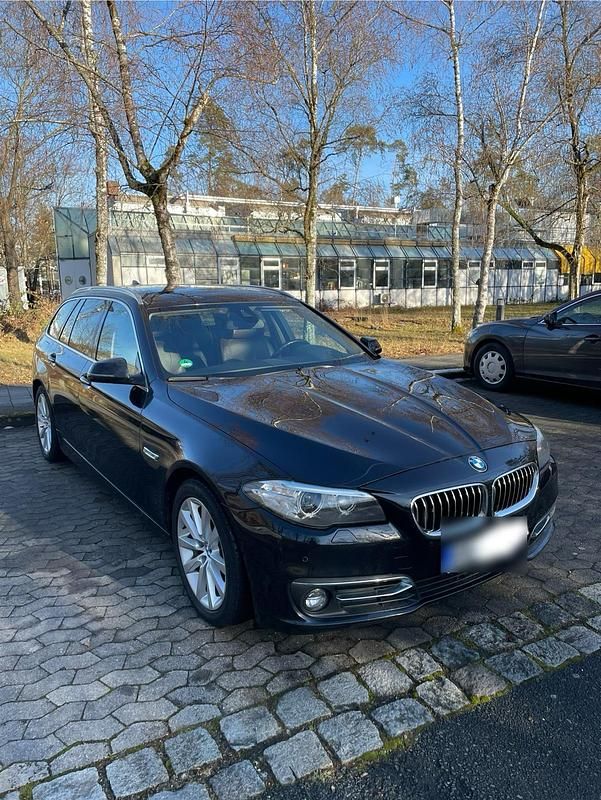 Gebraucht BMW 520 Luxury Line 184 PS (135 kW) 2014 Schwarz Kombi