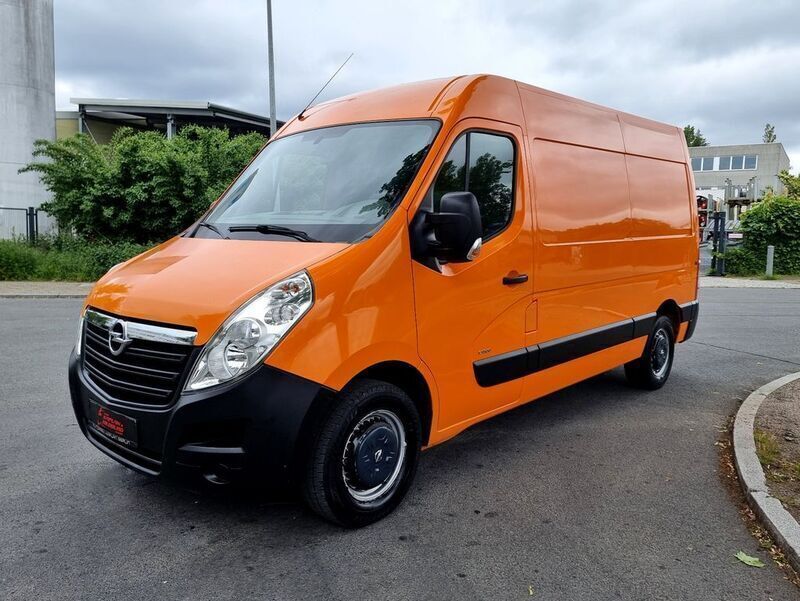 Orange Gebraucht 2014 Opel Movano Van | 16.990 € (Teuer) - Bild 1/4