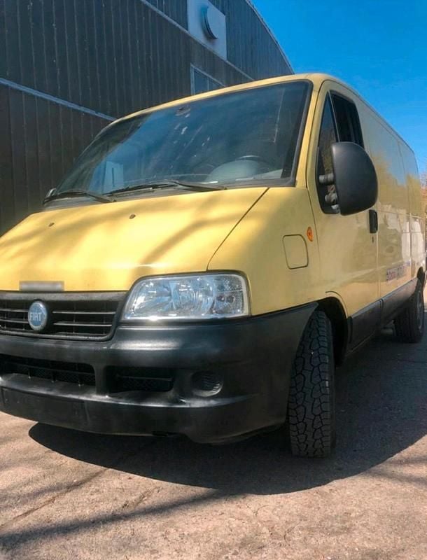 Second-hand Fiat Ducato 110 CP (80 kW) 2003 Galben Van
