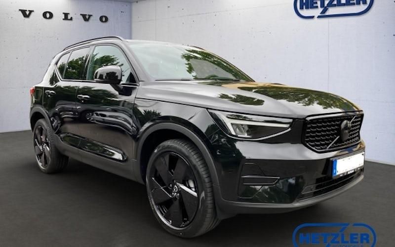 Gebraucht Volvo XC40 Plus 163 PS (119 kW) 2025 Schwarz SUV