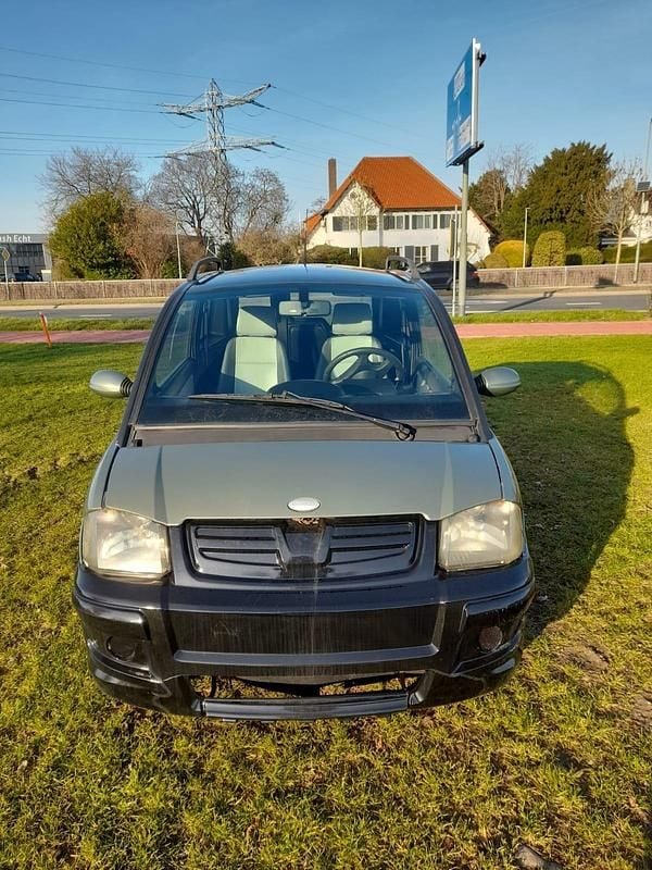 Grün Gebraucht 2009 Microcar MC2 Limousine | 5.750 € - Bild 1/4
