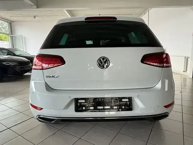 Gebraucht VW Golf VII Join 116 PS (85 kW) 2019 Weiß Limousine