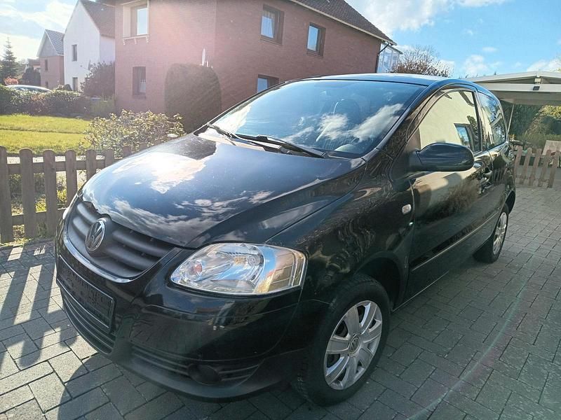 Gebraucht VW Fox 55 PS (40 kW) 2005 Schwarz Kleinwagen
