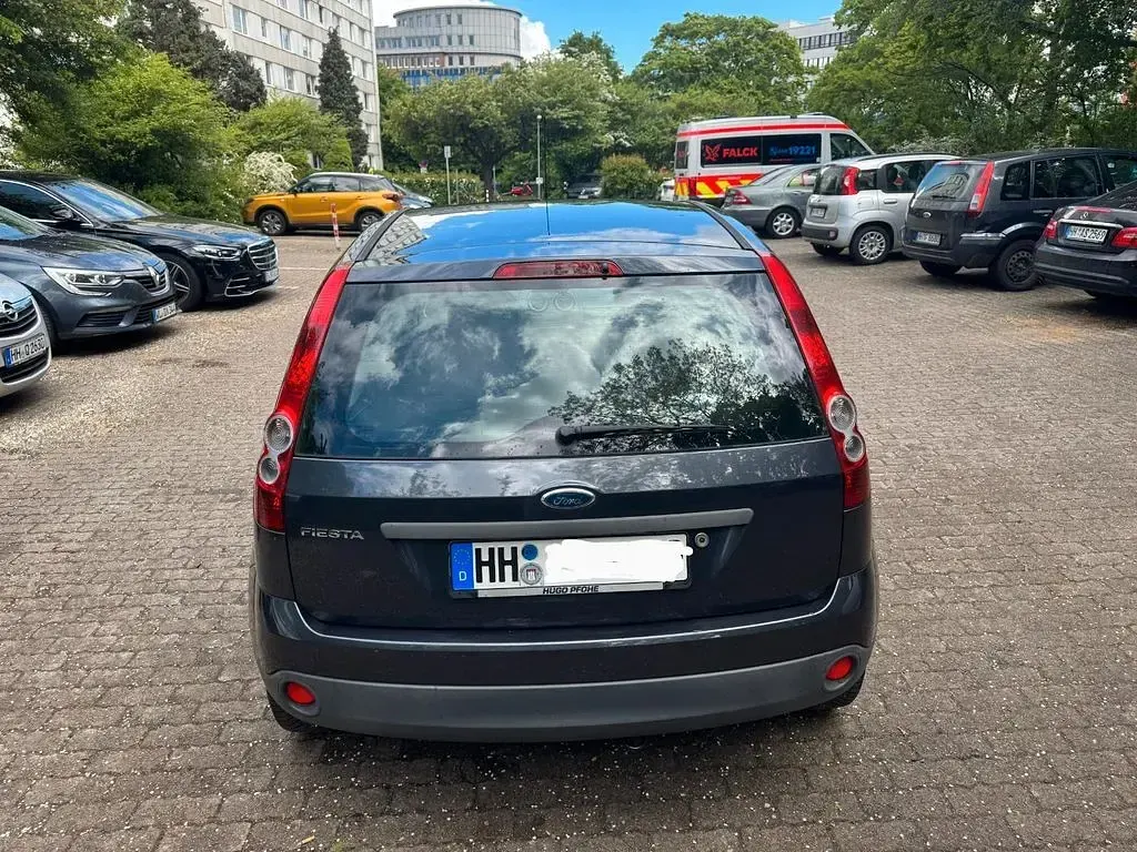 Usata Ford Fiesta 75 CV (55 kW) 2009 Grigio Berlina