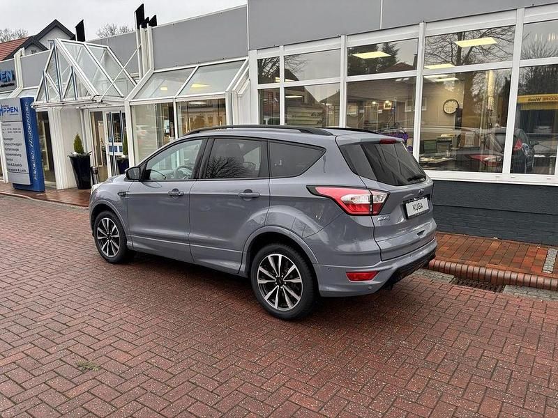 Gebraucht Ford Kuga ST-Line 150 PS (110 kW) 2019 Grau SUV