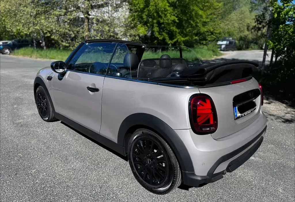 Używany Mini Cooper 136 KM (100 kW) 2021 Szary Hatchback