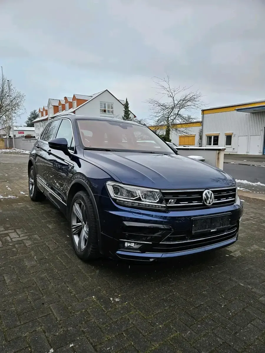 Gebraucht VW Tiguan R-line 190 PS (139 kW) 2018 Blau SUV