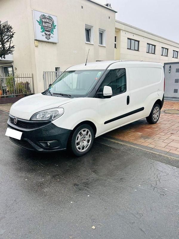 Weiß Gebraucht 2018 Fiat Doblò Van / Kleinbus | 7.200 € (Superpreis) - Bild 1/4