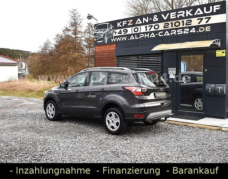Gebraucht Ford Kuga 175 PS (128 kW) 2018 Magnetic SUV
