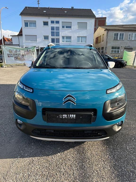 Gebraucht Citroën C4 Cactus Rip Curl 110 PS (80 kW) 2017 Blau Kleinwagen