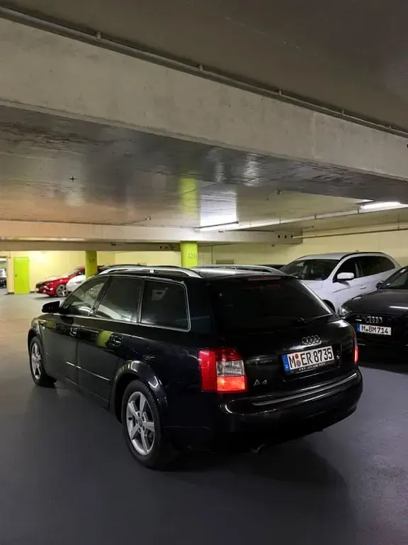 Gebraucht Audi A4 102 PS (75 kW) 2003 Schwarz Kombi