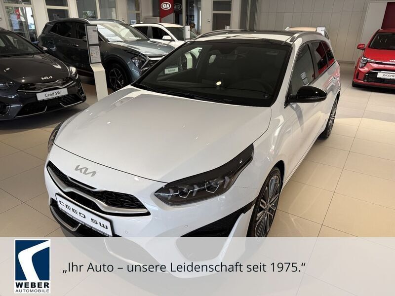 Weiß Neu 2025 Kia Ceed Sportswagon GT-Line Kombi | 33.970 € (Etwas zu teuer) - Bild 1/4