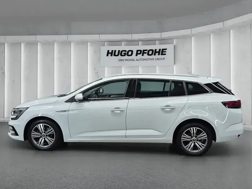 Gebraucht Renault Mégane IV Intens 140 PS (102 kW) 2021 Weiß Limousine