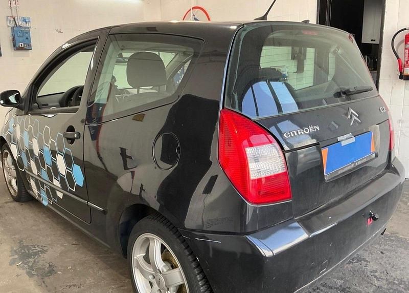 Gebraucht Citroën C2 60 PS (44 kW) 2009 Schwarz Kleinwagen