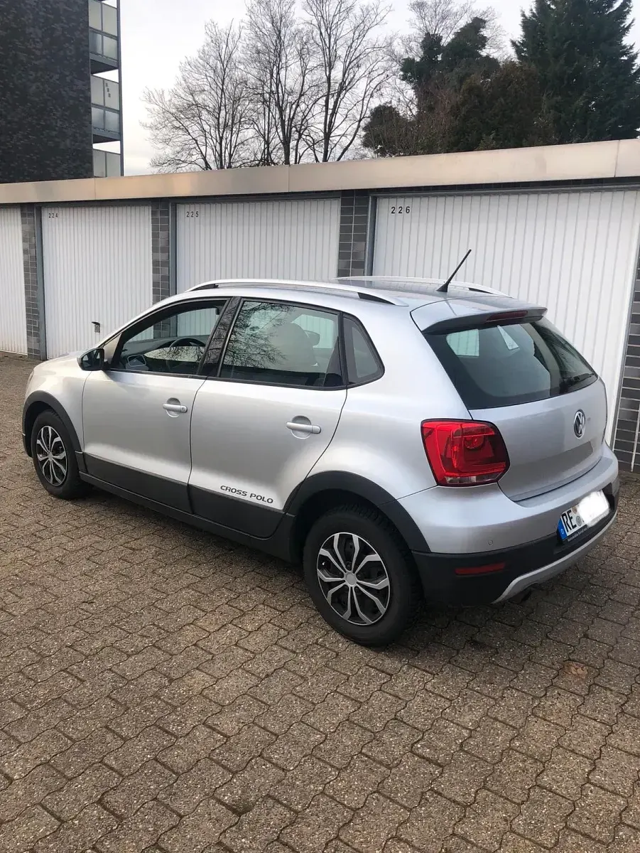 Gebraucht VW Polo Cross 105 PS (77 kW) 2011 Silber Kleinwagen