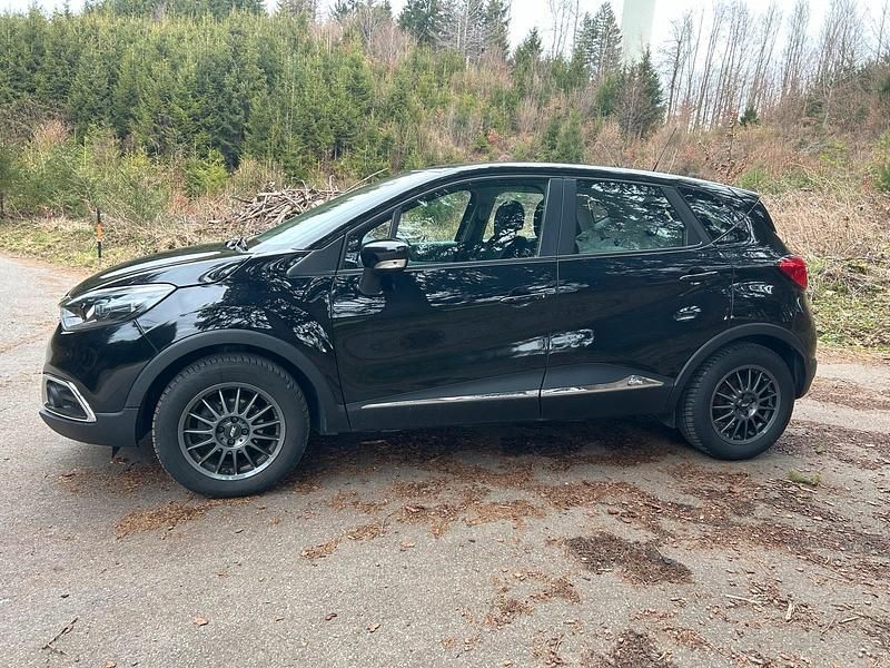 Gebraucht Renault Captur 90 PS (66 kW) 2016 Schwarz SUV