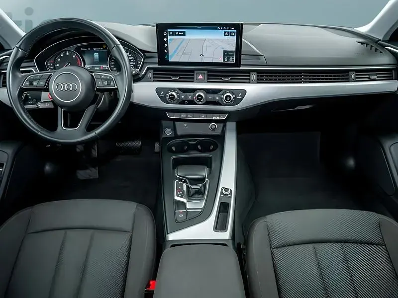 Second-hand Audi A4 150 CP (110 kW) 2022 Negru Break