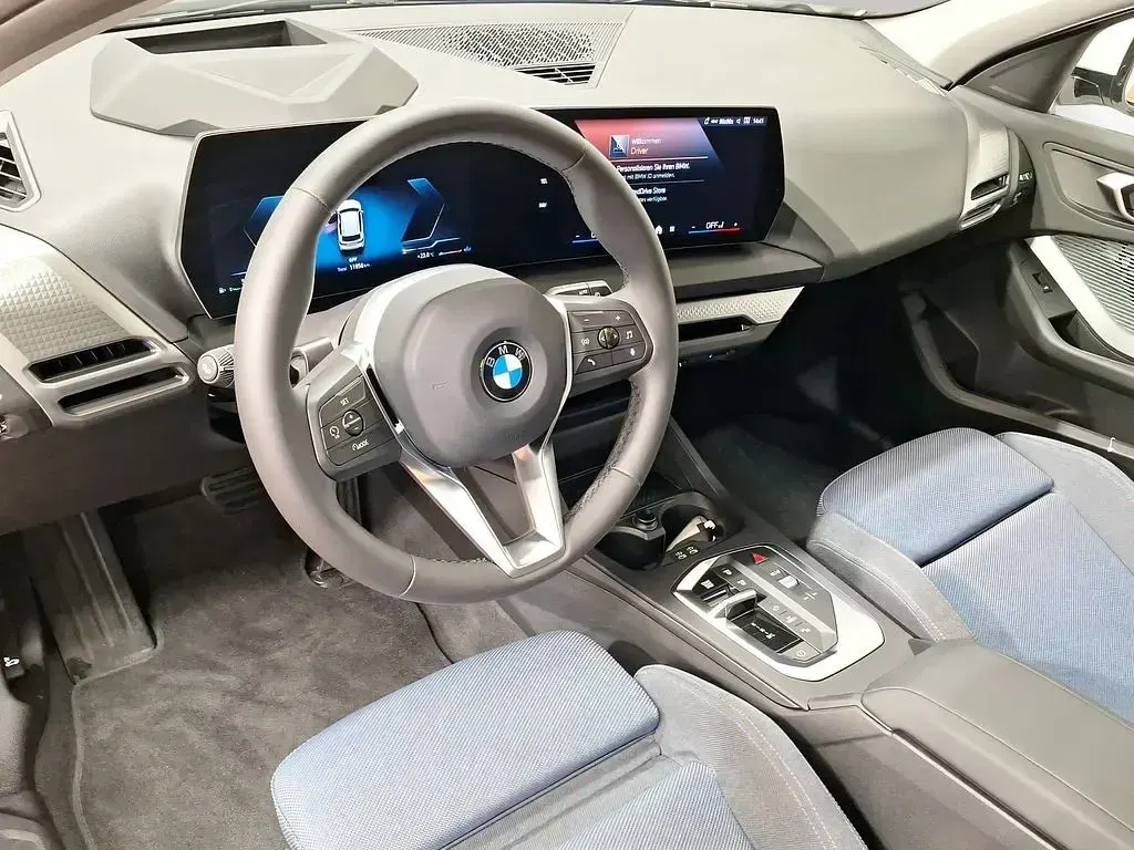 Gebraucht BMW 120 Sport Line 150 PS (110 kW) 2025 Weiß Kleinwagen
