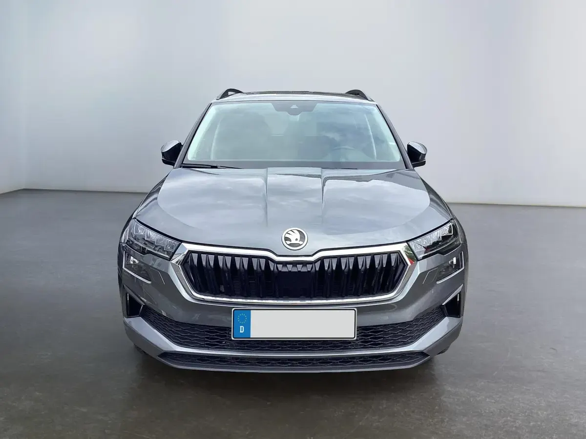 Gebraucht Skoda Karoq 150 PS (110 kW) 2025 Graphit grau metallic SUV