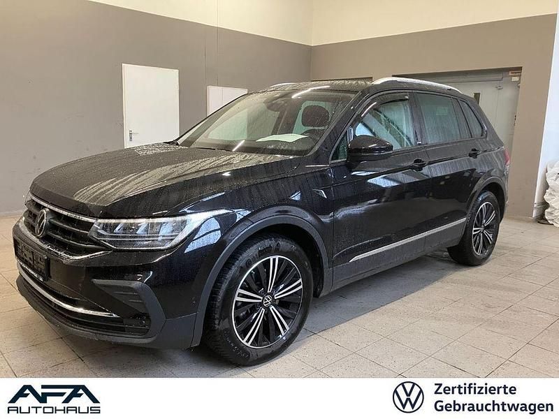 Gebraucht VW Tiguan Active 150 PS (110 kW) 2023 Schwarz SUV