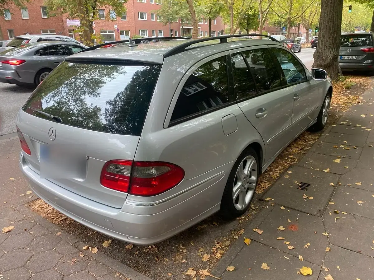 Gebraucht Mercedes E320 224 PS (164 kW) 2007 Silber Kombi