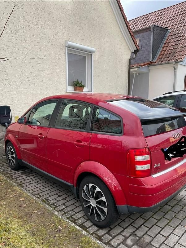 Gebraucht Audi A2 75 PS (55 kW) 2002 Rot Kleinwagen