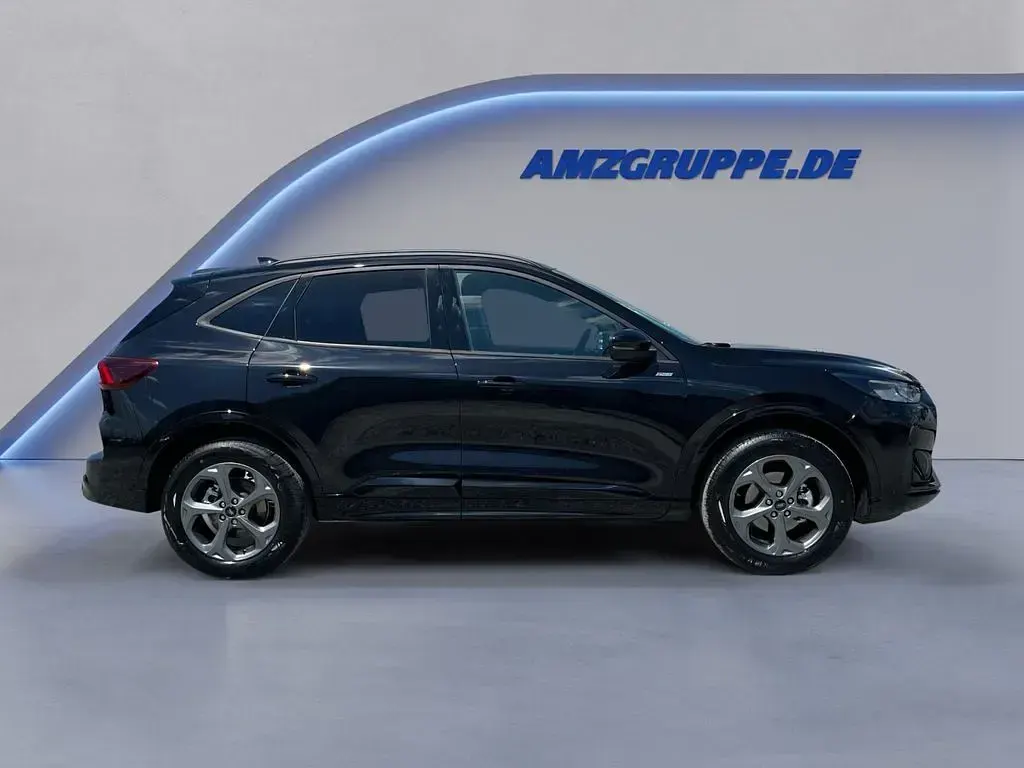 Neu Ford Kuga ST-Line 186 PS (136 kW) 2026 Agate black met SUV
