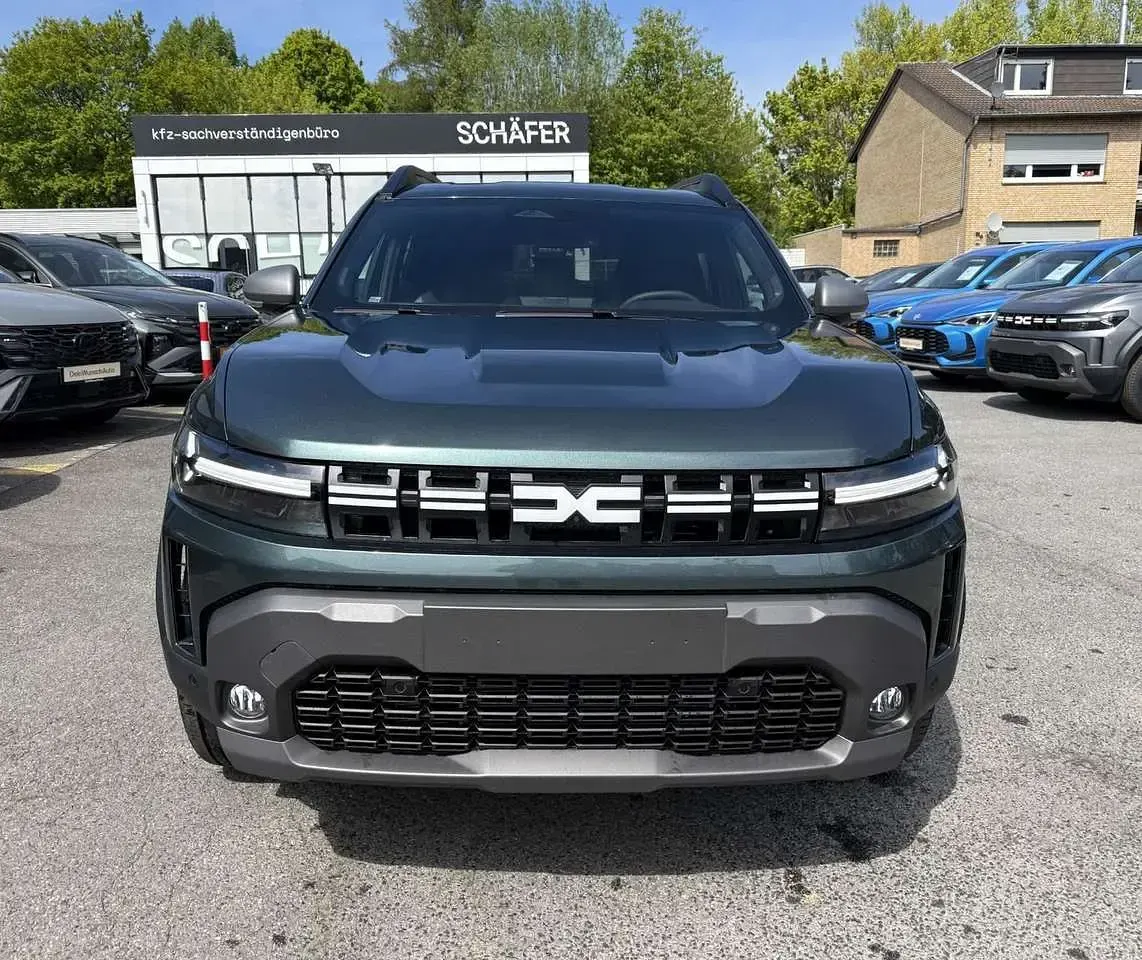 Neu Dacia Duster Journey 158 PS (116 kW) 2026 Grün SUV