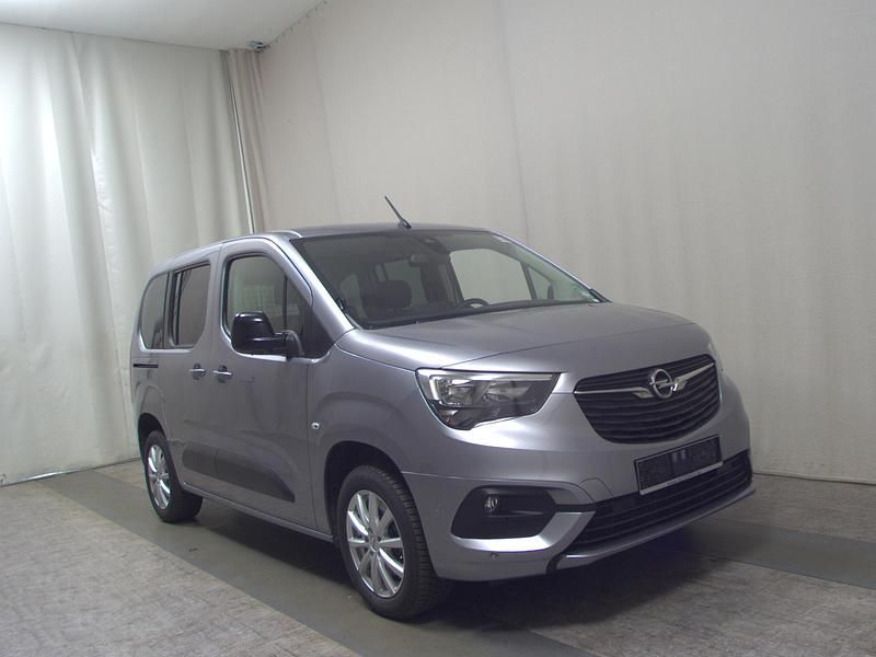 Gebraucht Opel Combo Life Elegance 131 PS (96 kW) 2023 Kontrast grau/quarz silber Van / Kleinbus