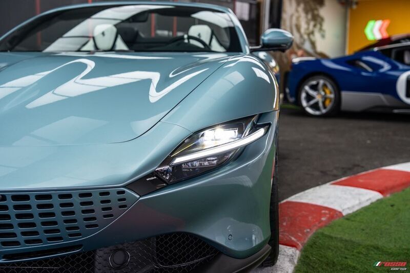 Second-hand Ferrari Roma 843 CP (620 kW) 2024 Albastru Coupe