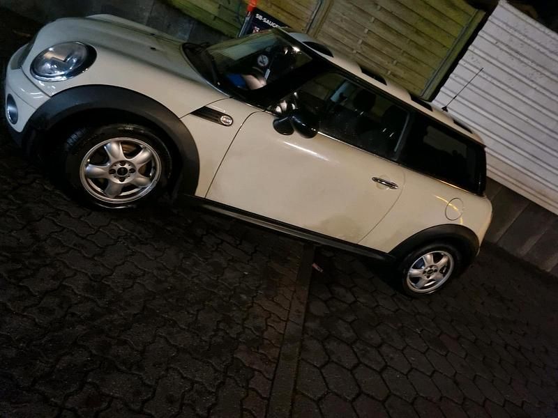 Gebraucht 2008 Mini Cooper Kleinwagen | 2.704 € - Bild 1/4