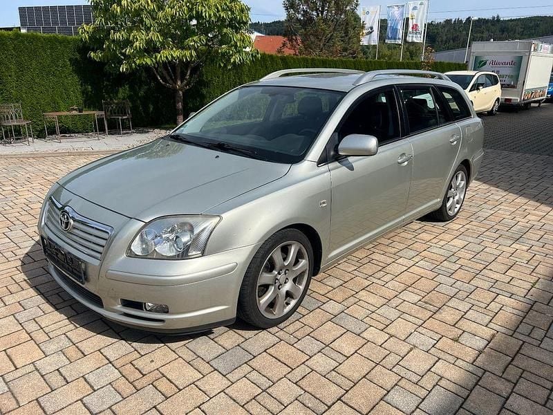 Gebraucht 2004 Toyota Avensis Sol Kombi | 1.950 € (Superpreis) - Bild 1/4