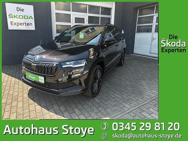 Schwarz Gebraucht 2025 Skoda Karoq SportLine SUV | 41.250 € (Etwas zu teuer) - Bild 1/4