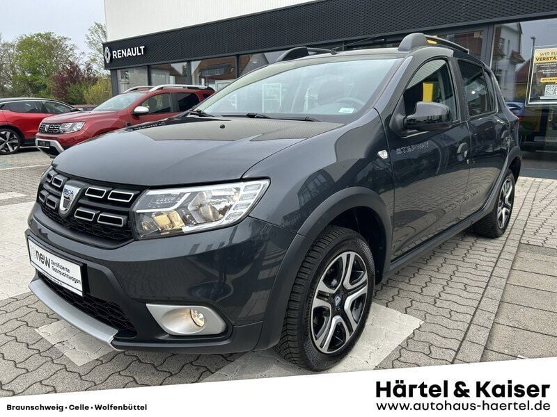 Gebraucht Dacia Sandero Stepway 95 PS (69 kW) 2020 Grau Kleinwagen