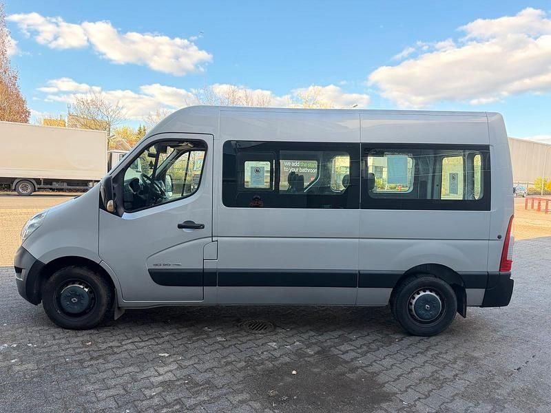 Usado Renault Master 170 HP (125 kW) 2017 Cinzento Van