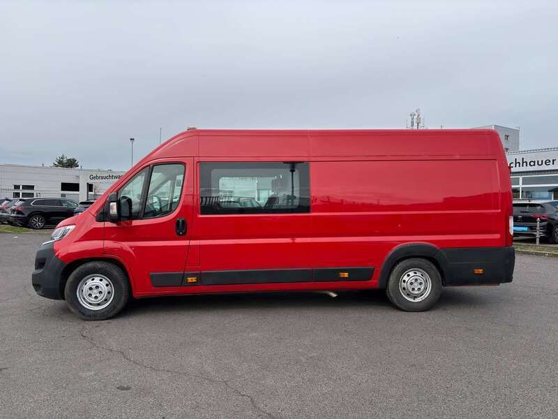 Rot Gebraucht 2019 Fiat Ducato Van | 19.040 € (Fairer Preis) - Bild 1/4