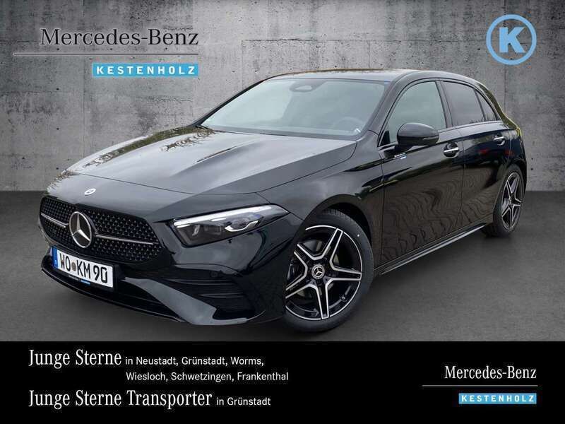 Lack kosmosschwarz Gebraucht 2025 Mercedes A200 AMG line Limousine | 39.450 € (Teuer) - Bild 1/4
