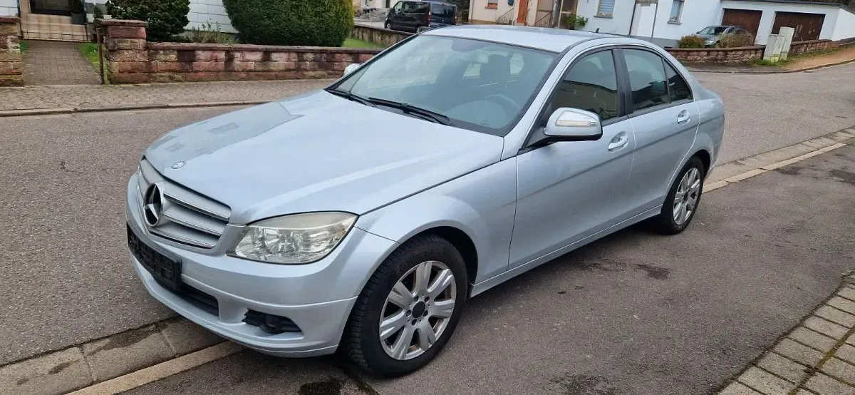 Gebraucht Mercedes C180 156 PS (114 kW) 2007 Grau Limousine