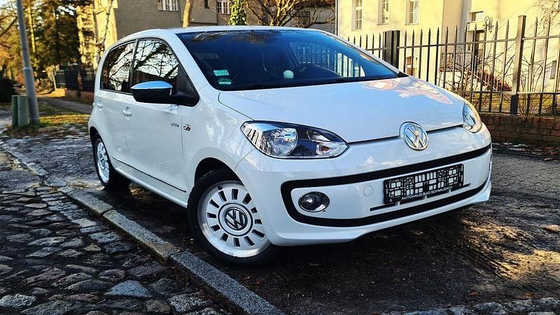 Second-hand VW up! Edition 75 CP (55 kW) 2012 Alb Hatchback
