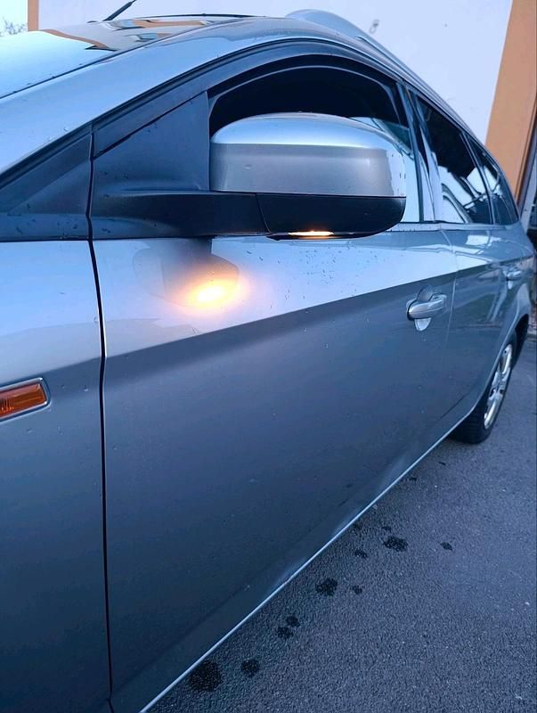 Gebraucht Ford Mondeo Trend 150 PS (110 kW) 2008 Silber Kombi